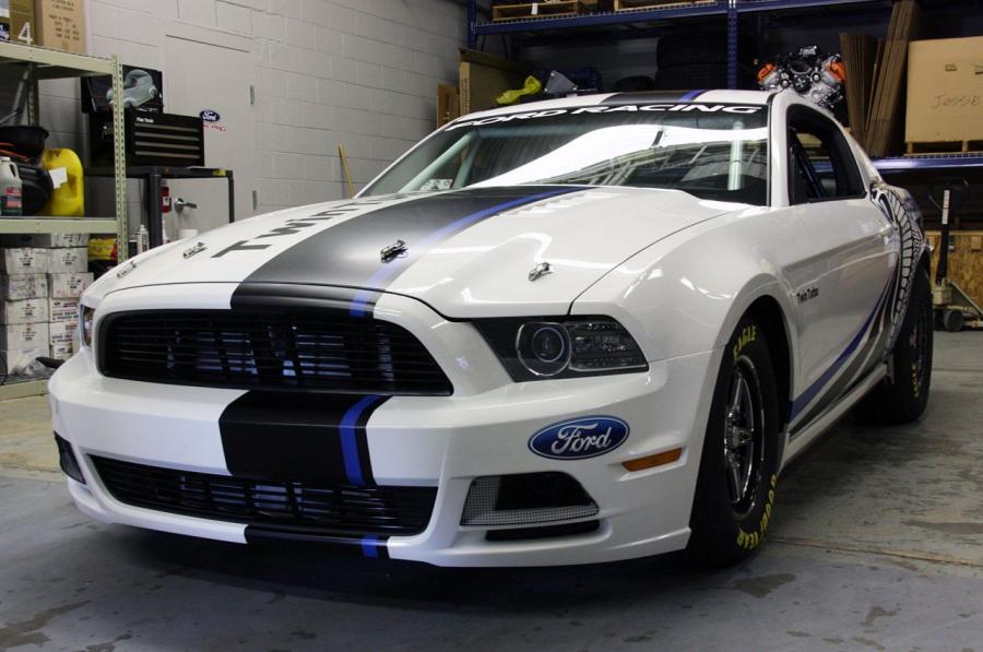  Ford Mustang Cobra Jet 2010 года  (фото 58 из 84)